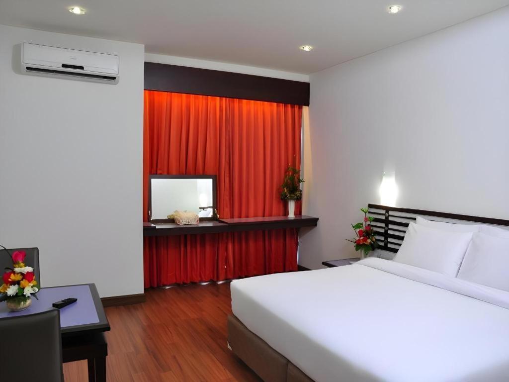The Color Hotel Hat Yai Extérieur photo