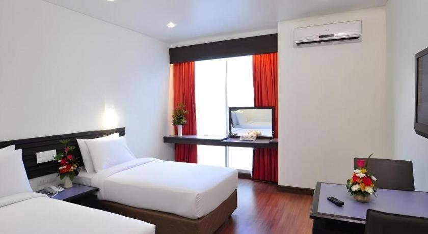 The Color Hotel Hat Yai Extérieur photo