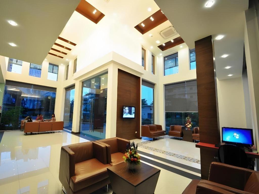 The Color Hotel Hat Yai Extérieur photo