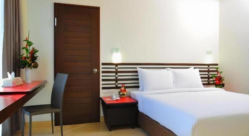 The Color Hotel Hat Yai Extérieur photo