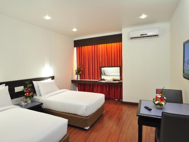 The Color Hotel Hat Yai Extérieur photo